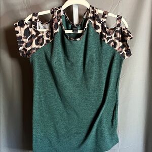 SHEIN Women’s Top XL Green With Off Shoulder Sleeves